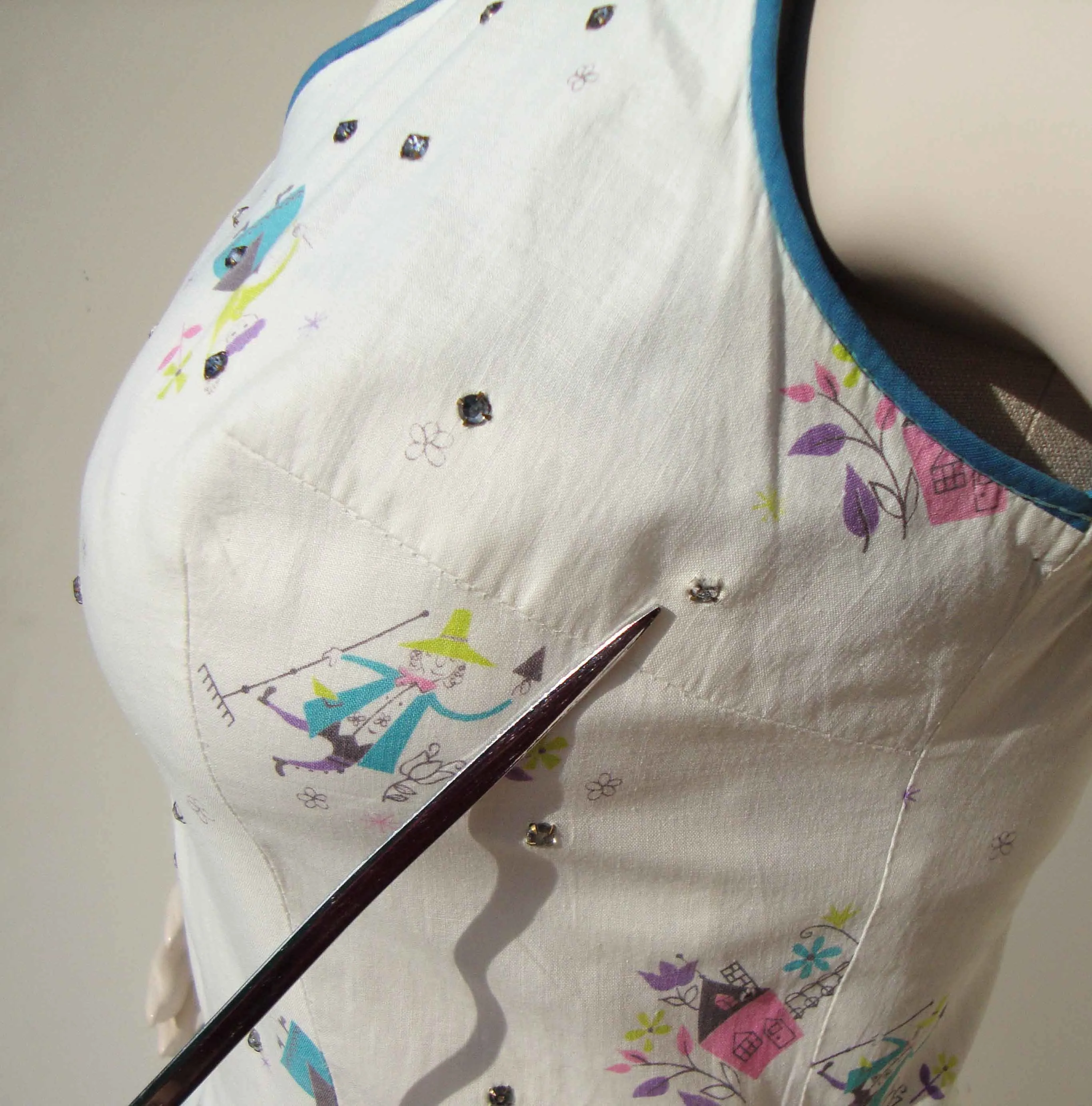 Vintage 50s Dress Novelty Print & Rhinestones Circle Skirt M